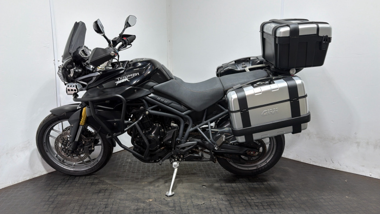 Triumph Tiger 800 (12MY)